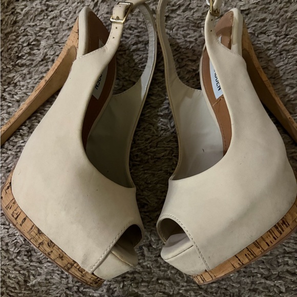 Steve Madden Women's Beige Peep-Toe Heels - Picture 4 of 5